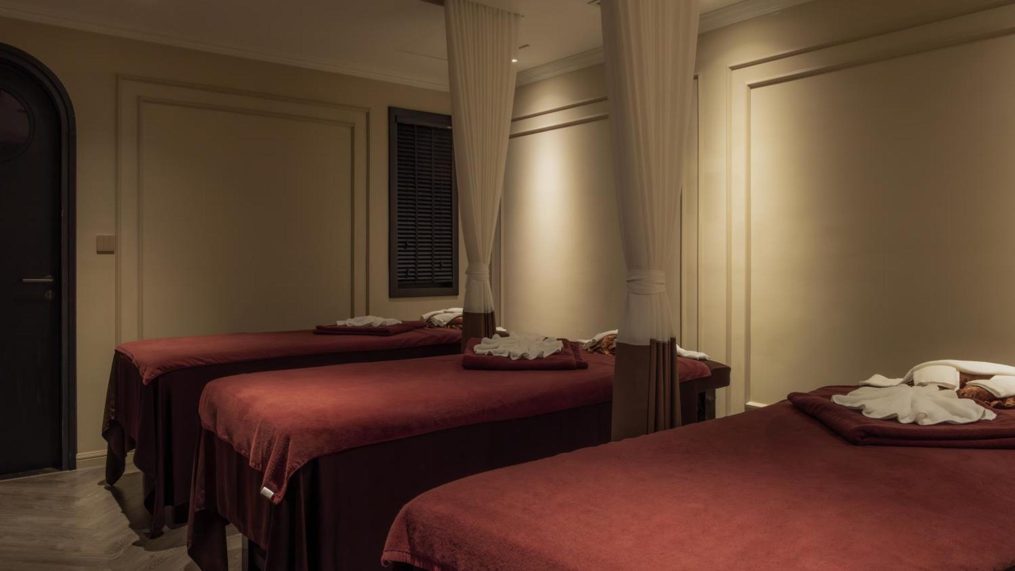 Champton Hotel Hanoi