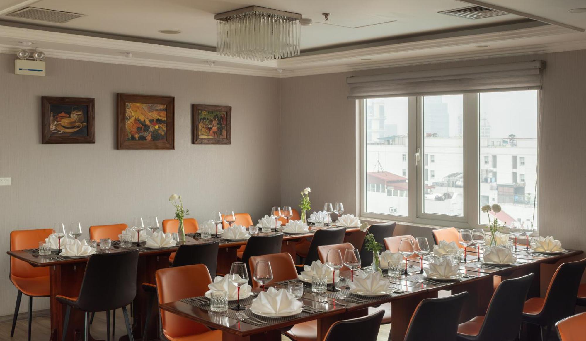 Champton Hotel Hanoi
