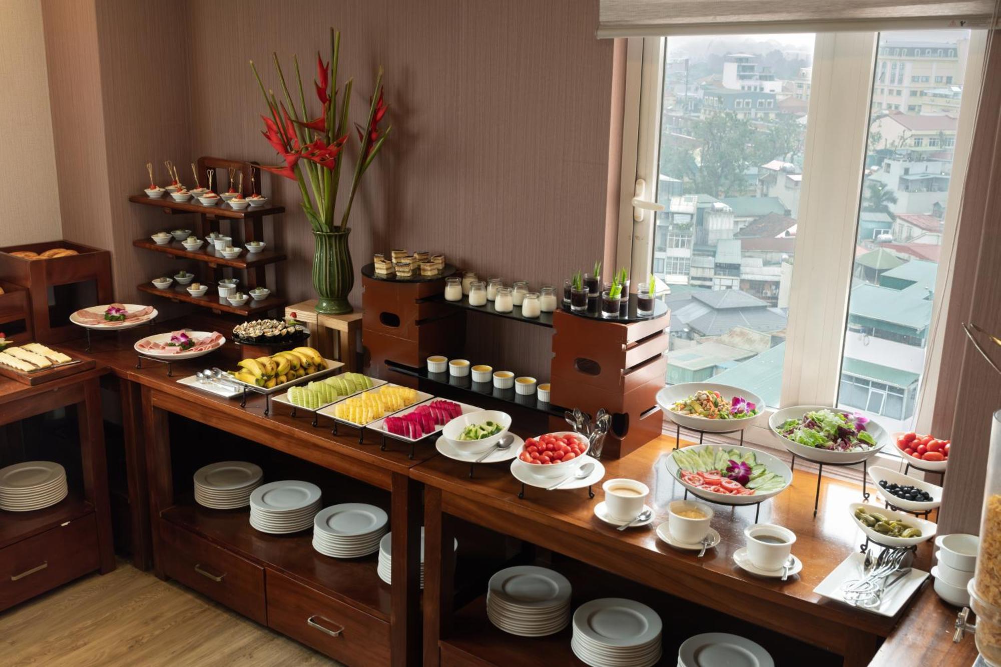 Champton Hotel 4*