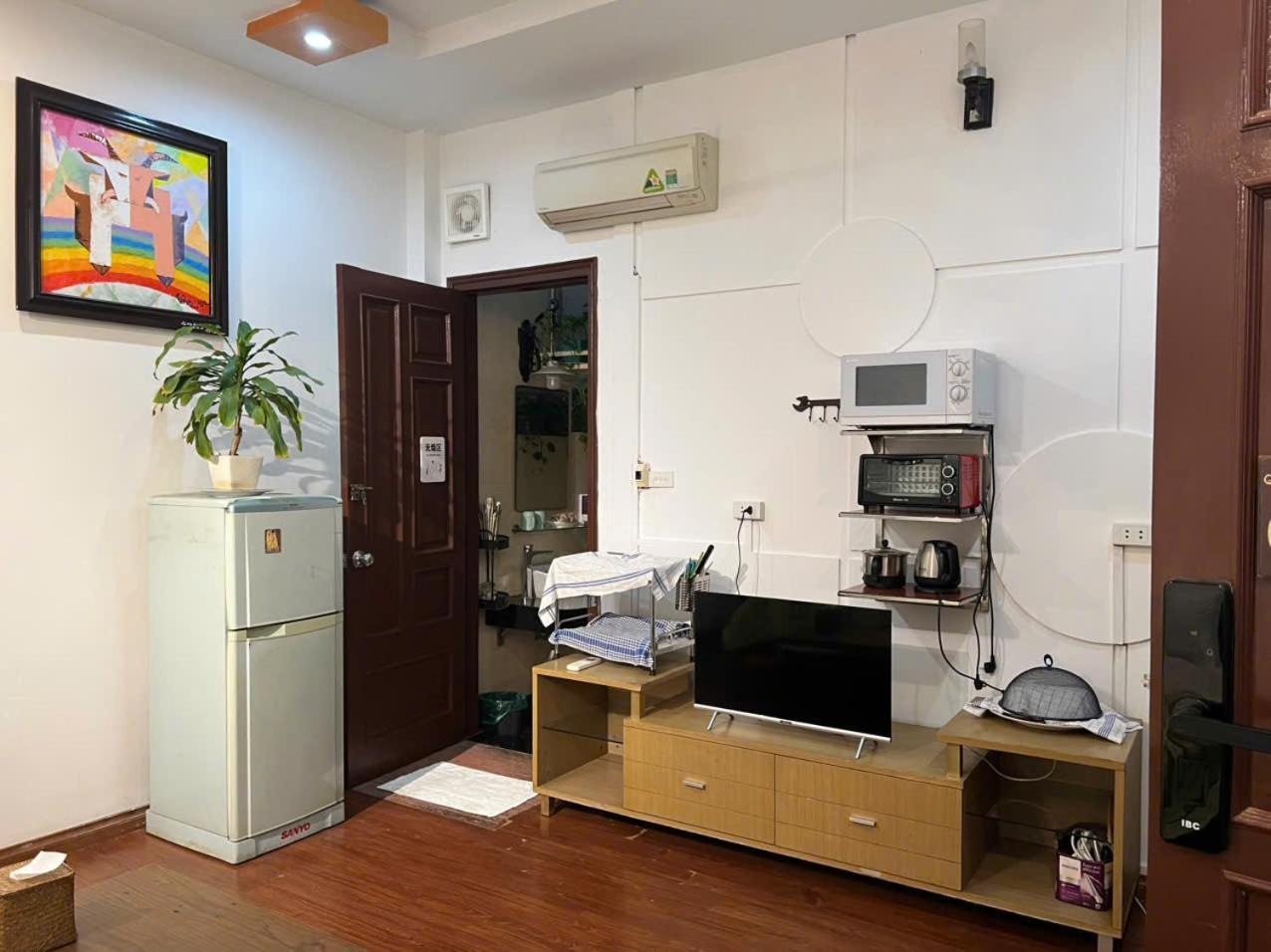 Lotus 2 Apartment