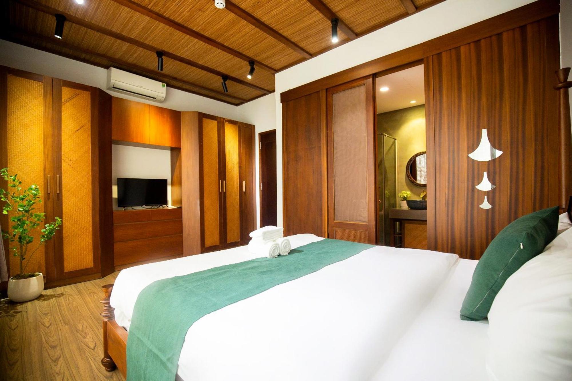 Apartment Sakamoto By Xoi Residences At Ba Dinh Center Of *