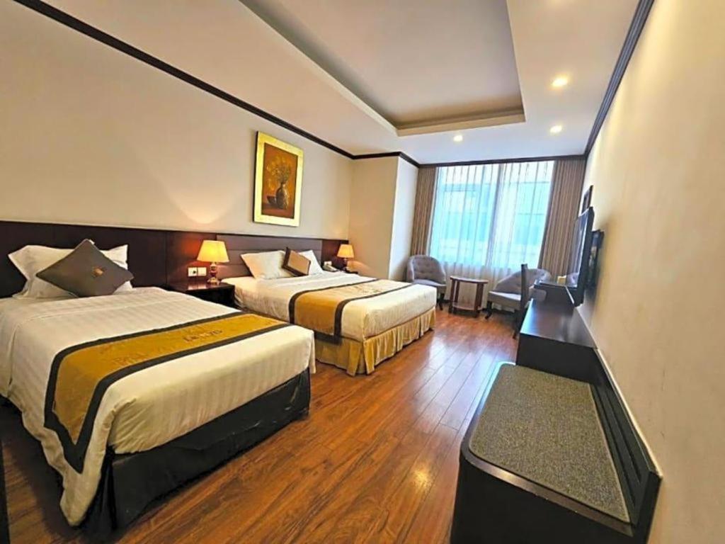 Hotel Lenid Tho Nhuom