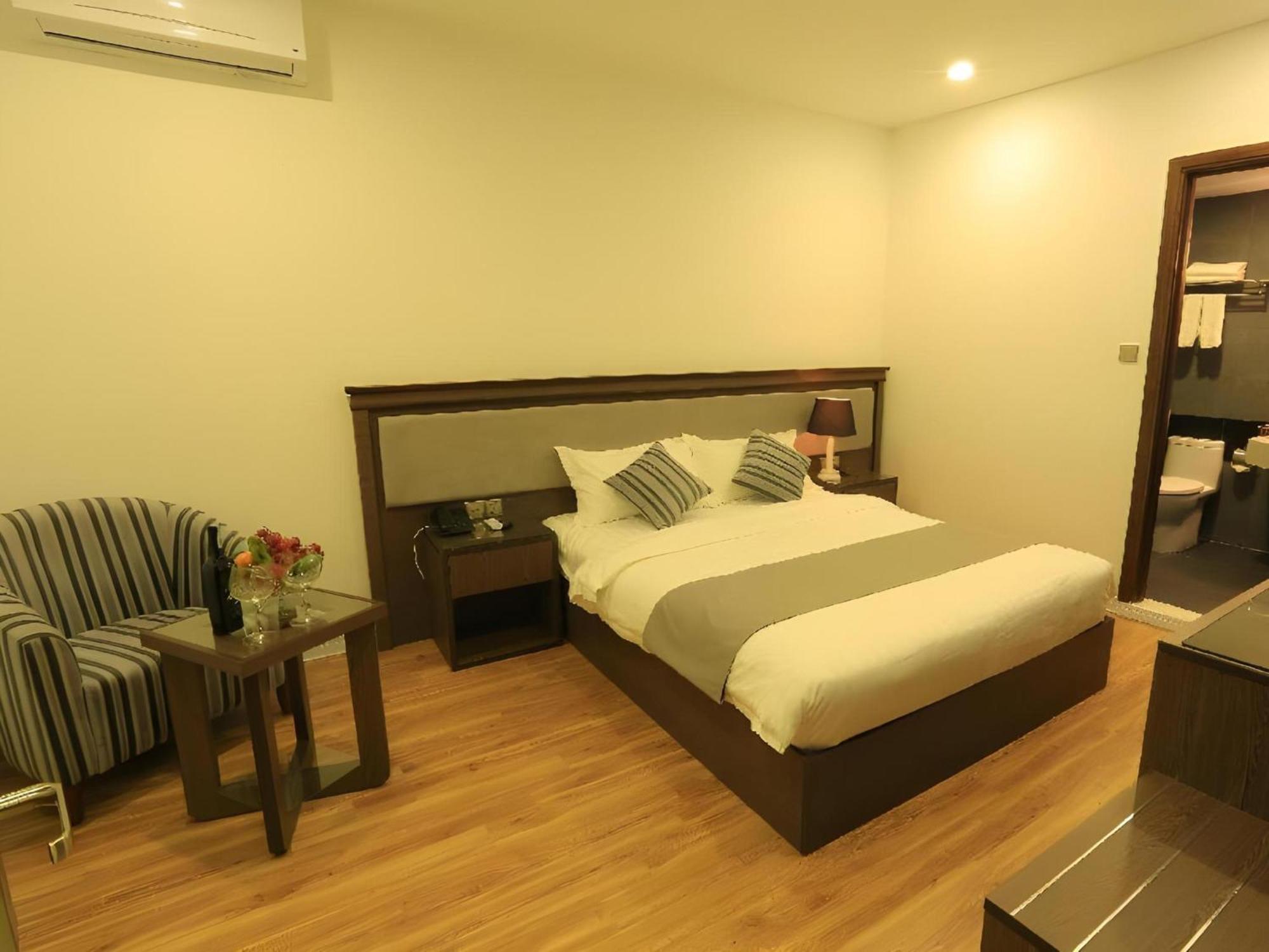 Collection O Le Grand - The Tryst Hotel 3*