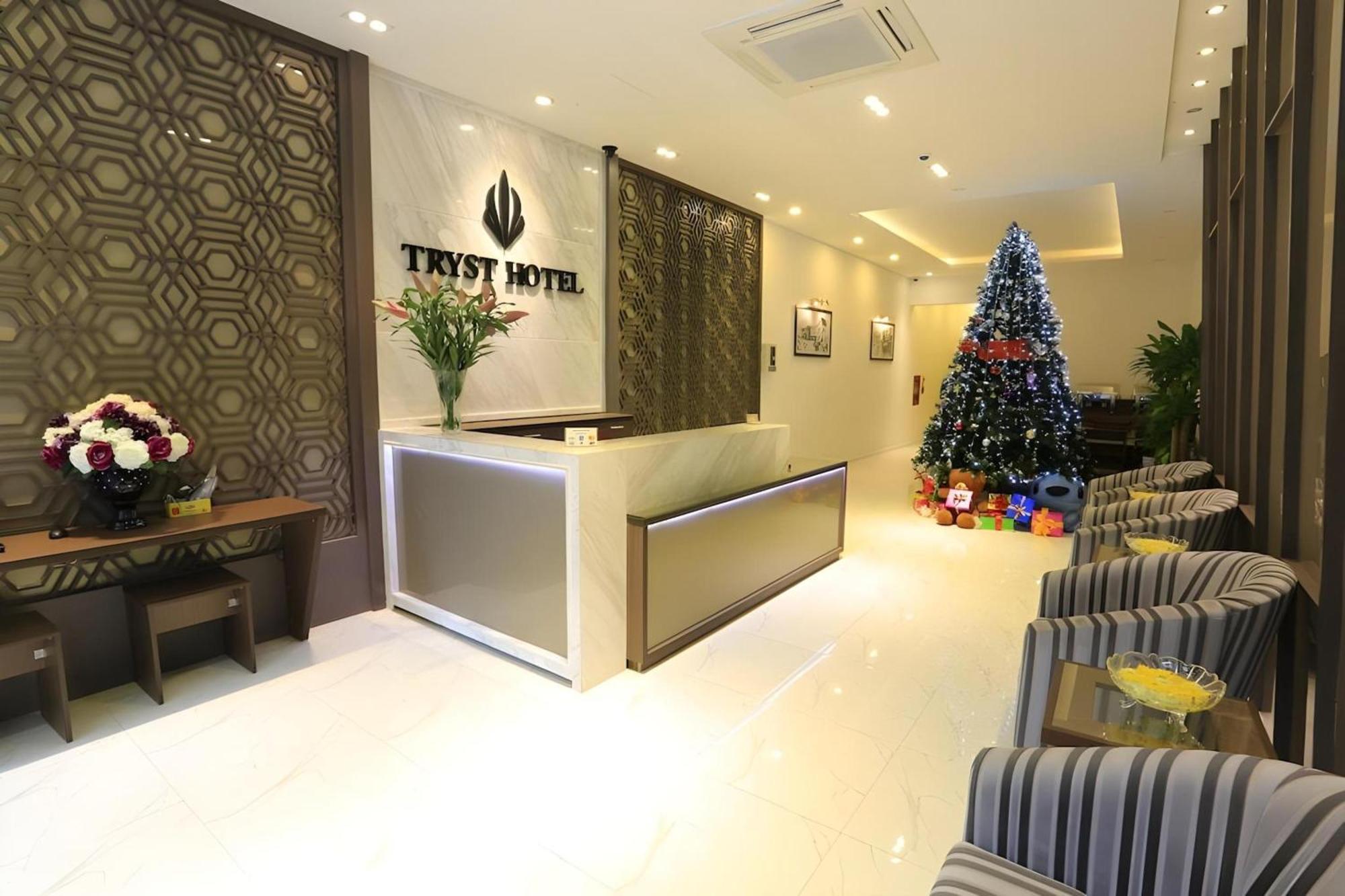 Collection O Le Grand - The Tryst Hotel
