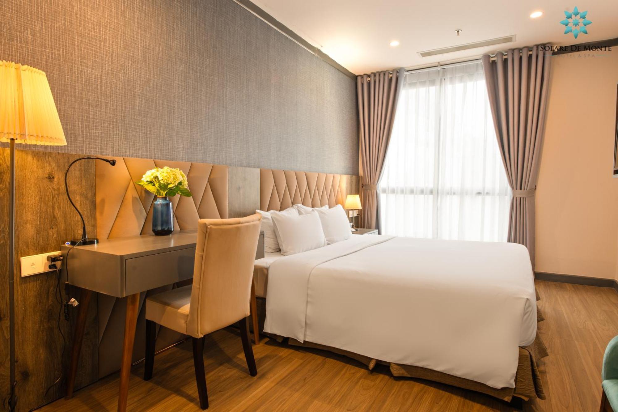Khách sạn Khách Sạn&spa De Legend