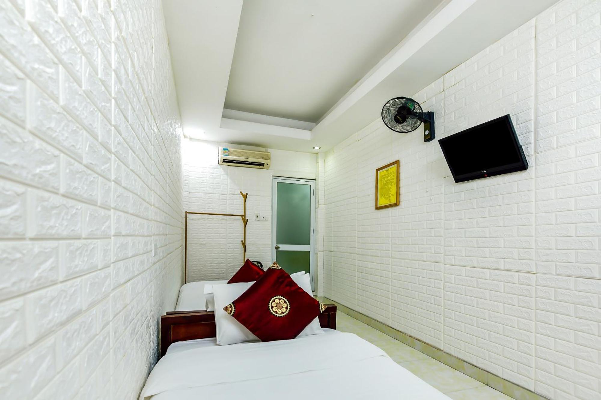 Oyo 604 Queen Spot-on Khách sạn Hà Nội