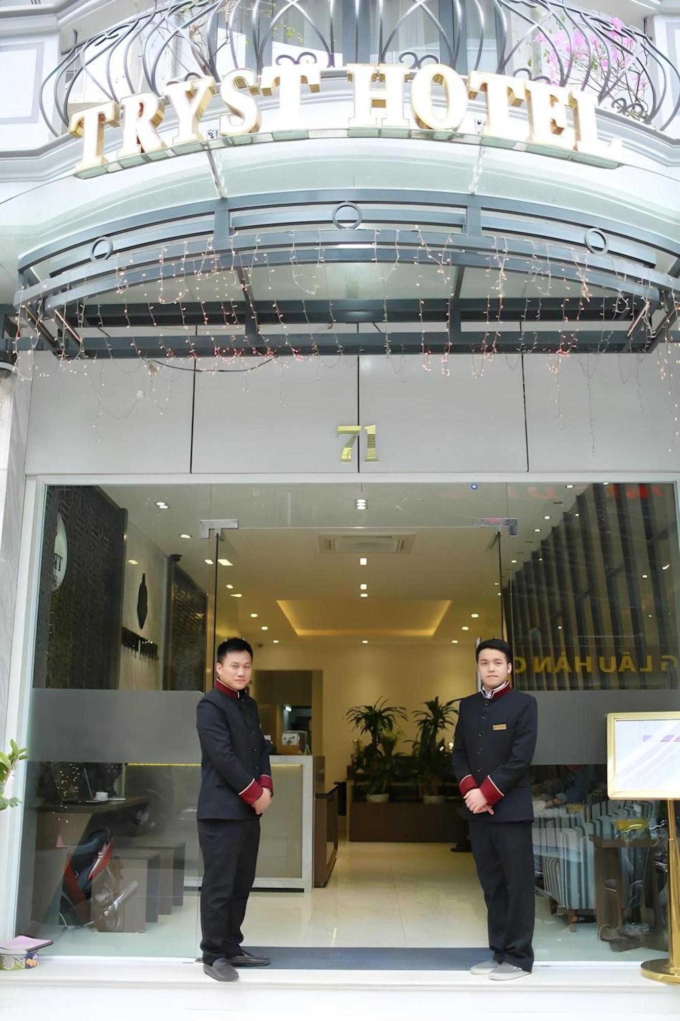 Collection O Le Grand - The Tryst Hotel