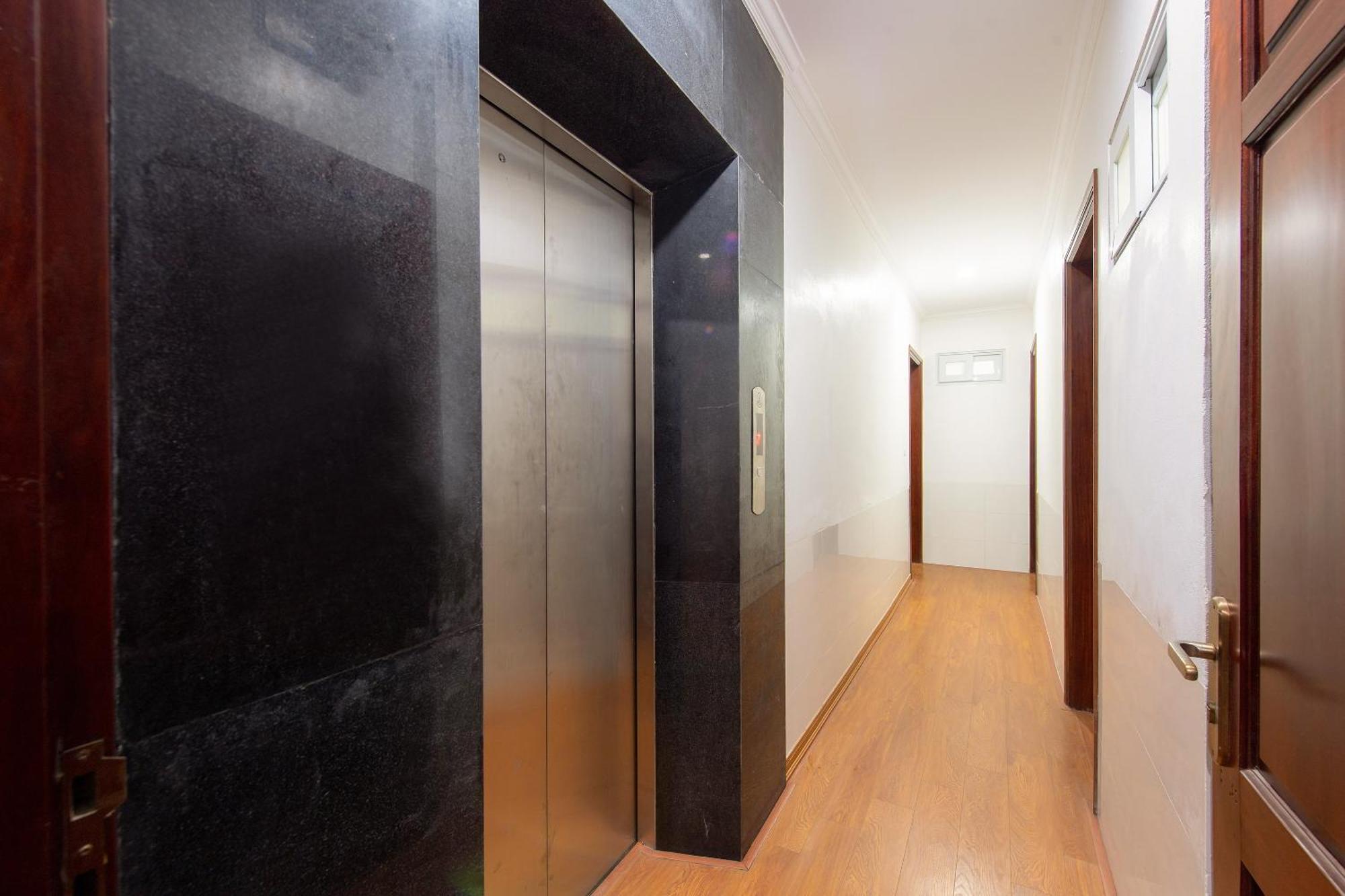 Oyo 387 Bach Duong Hotel Hanoi