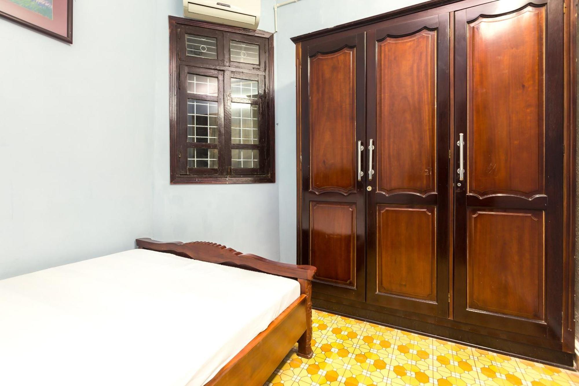 Chikoo Spot-on Hotel