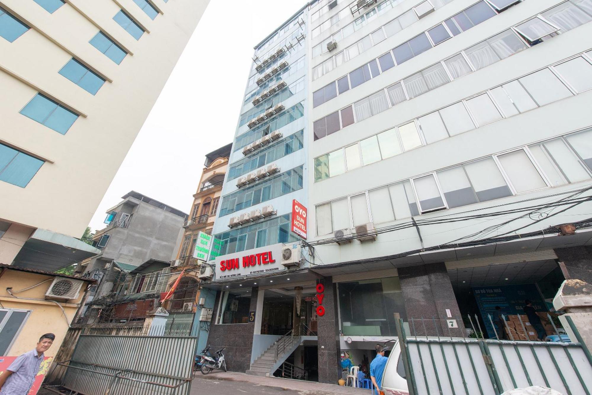Capital O 417 Truong Son Hotel 3*