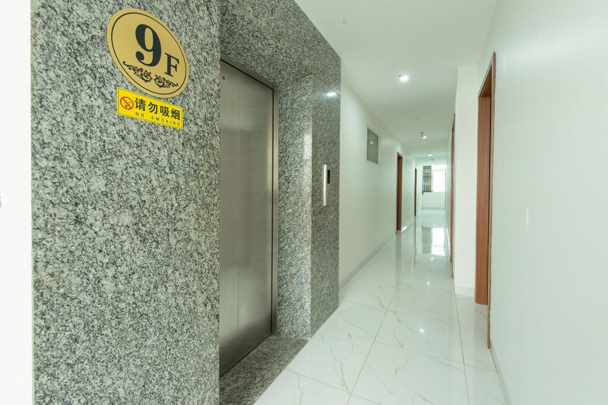 Capital O 417 Truong Son Hotel 3*