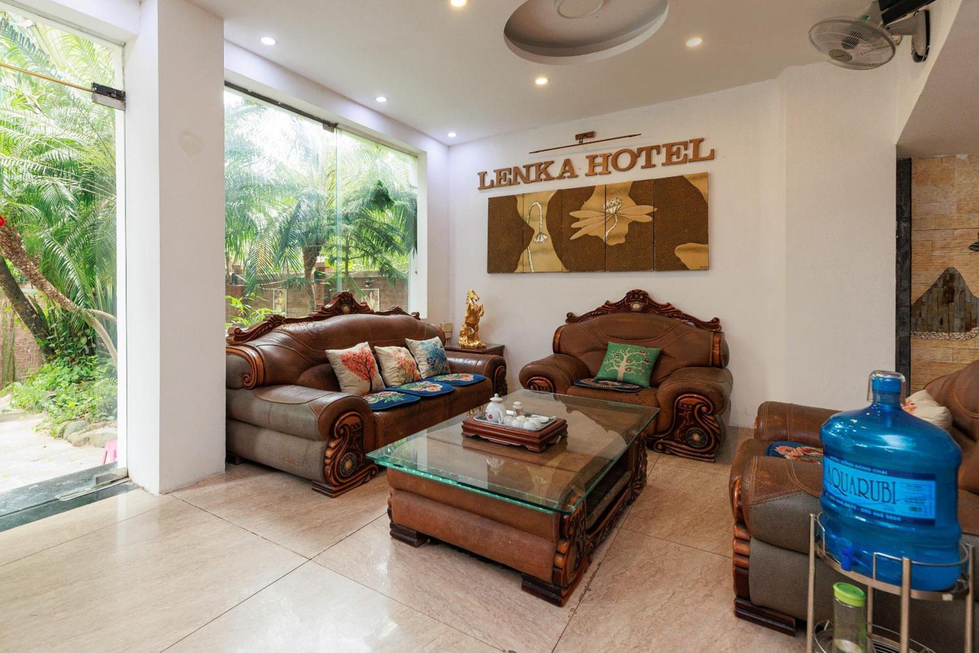 Oyo 472 Lenka Hotel 2*
