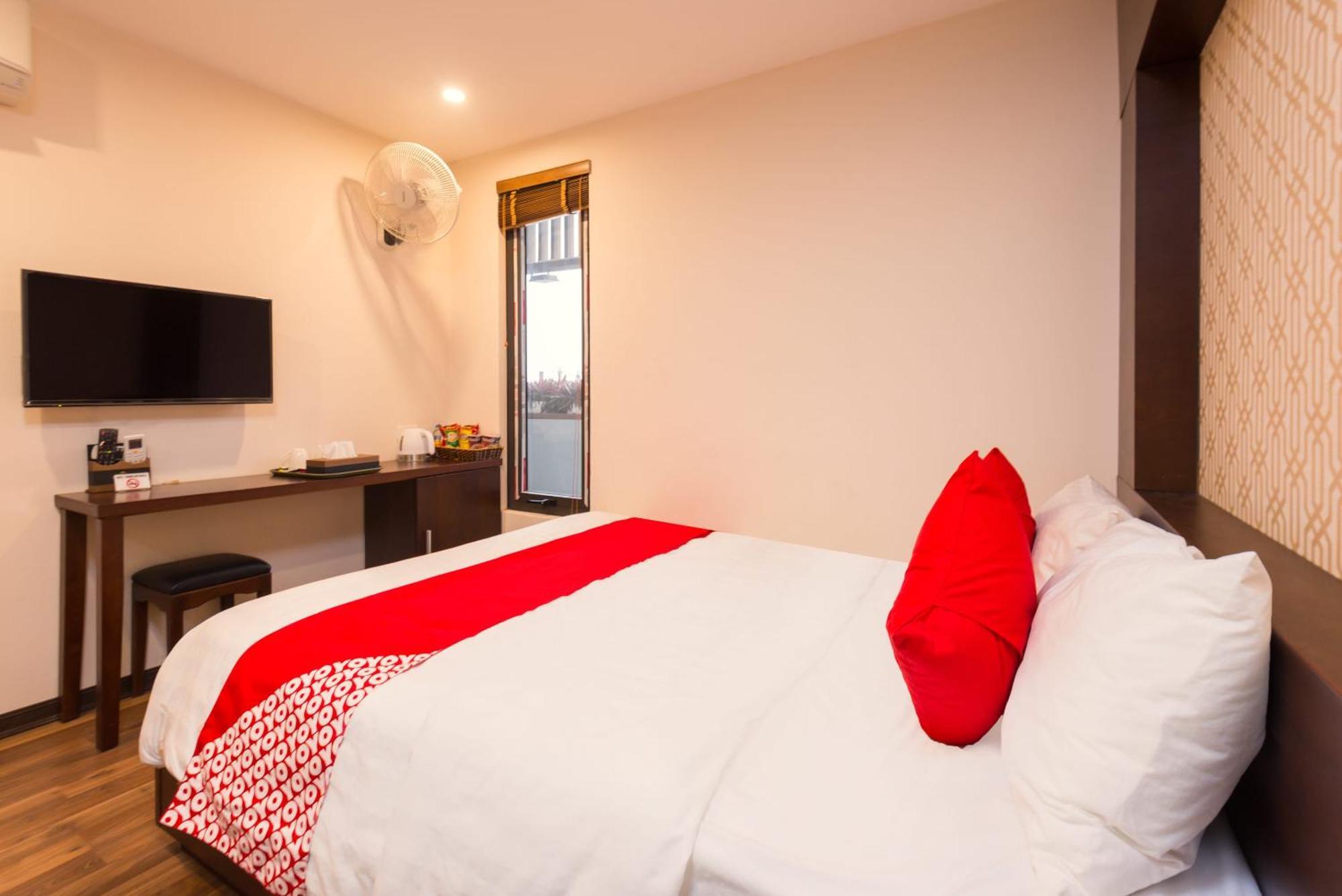Hotel Oyo 930 Thang Long 2*