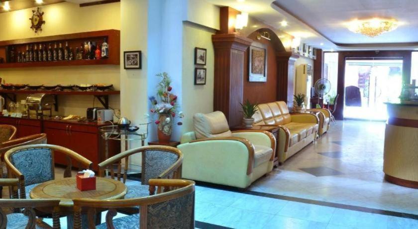 Atrium Hotel 3*