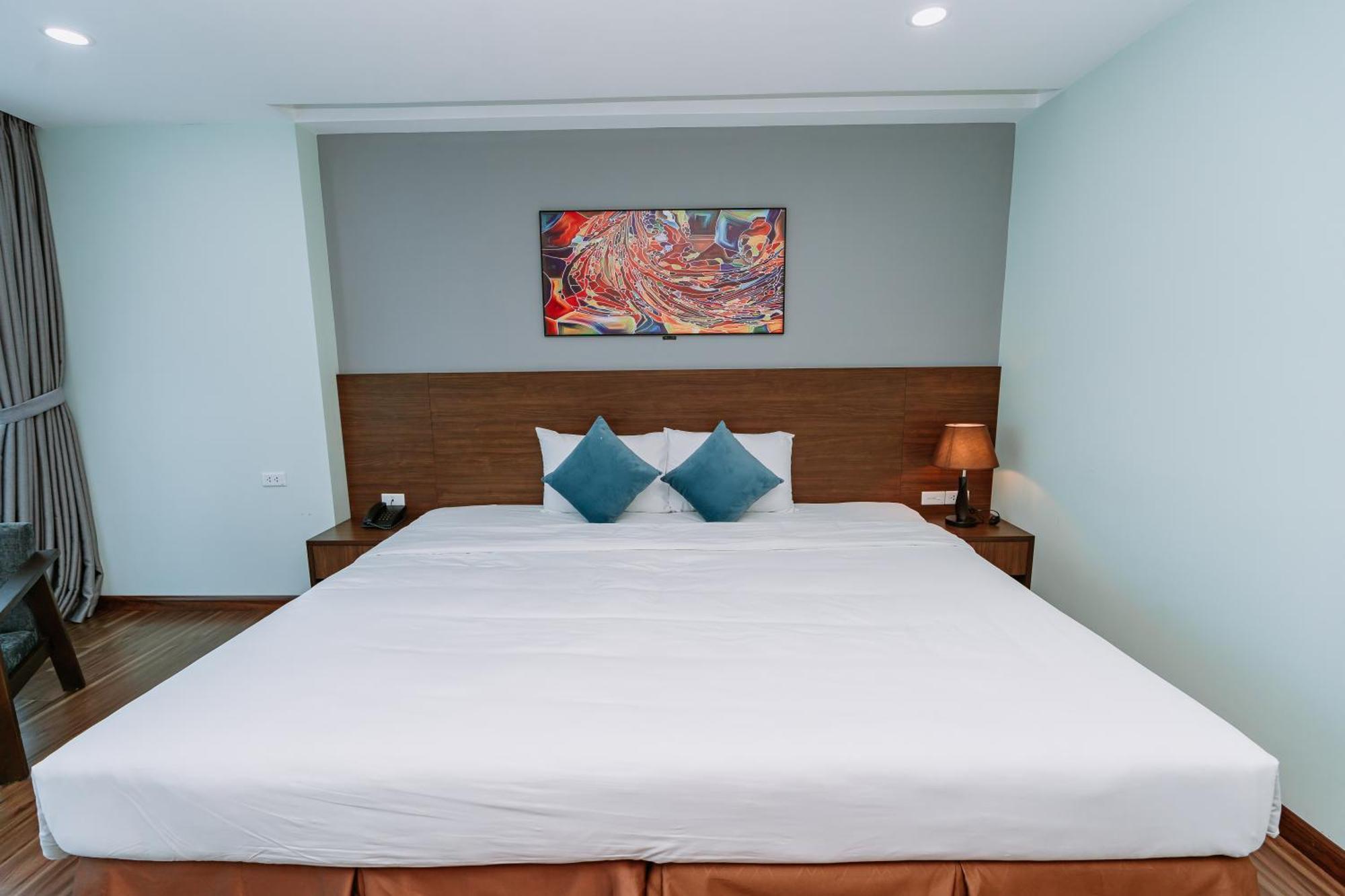 Legend Westlake 4* Hà Nội