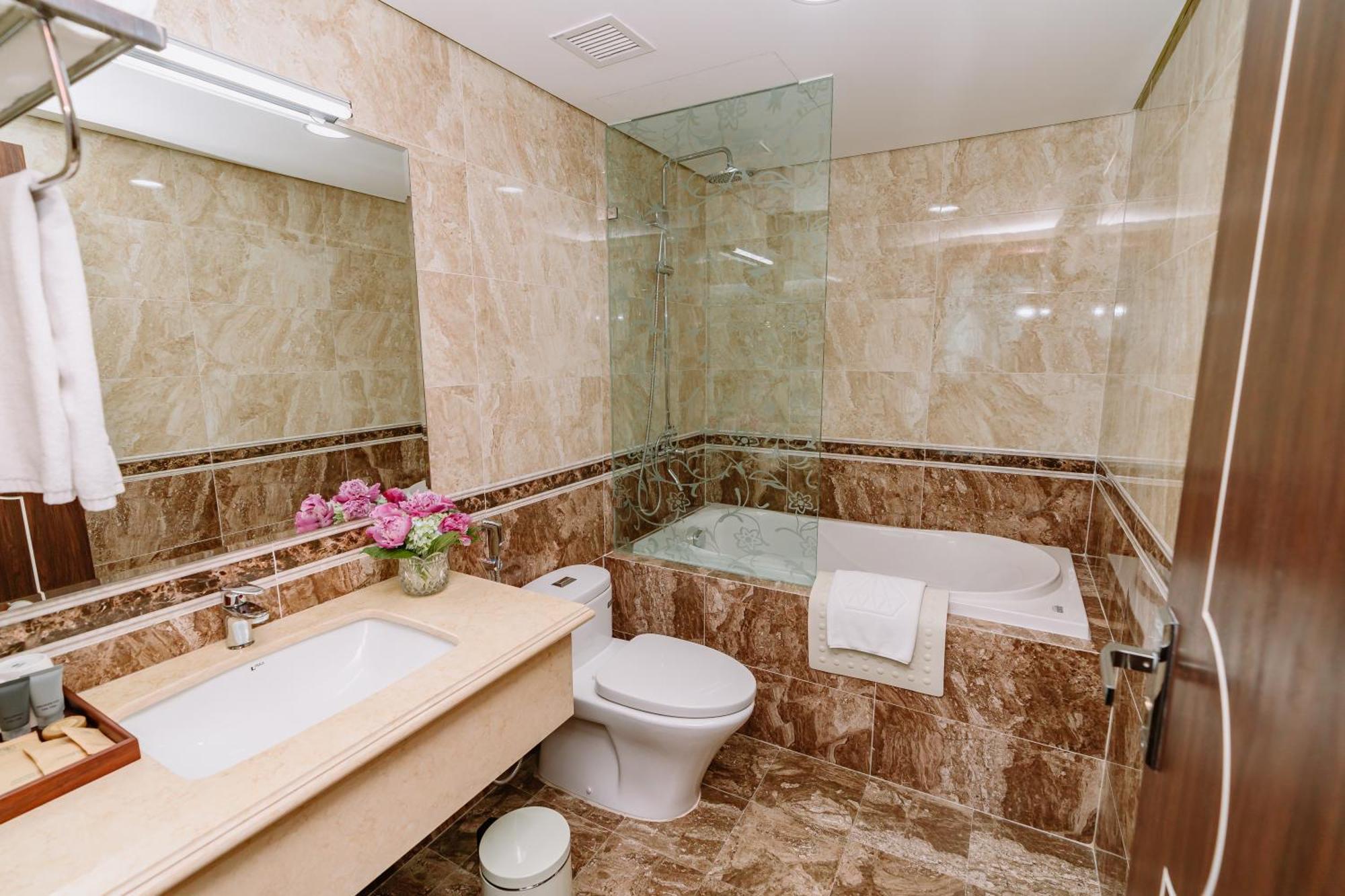 Khách sạn Legend Westlake 4*