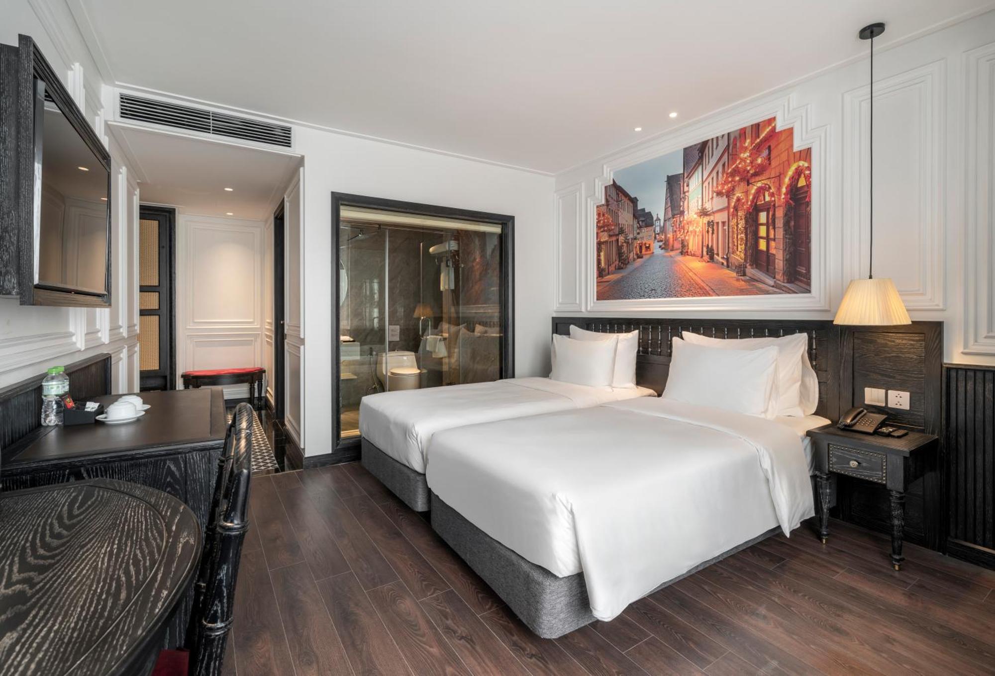 Luxe Paradise Premium Pham Hong Thai Hotel