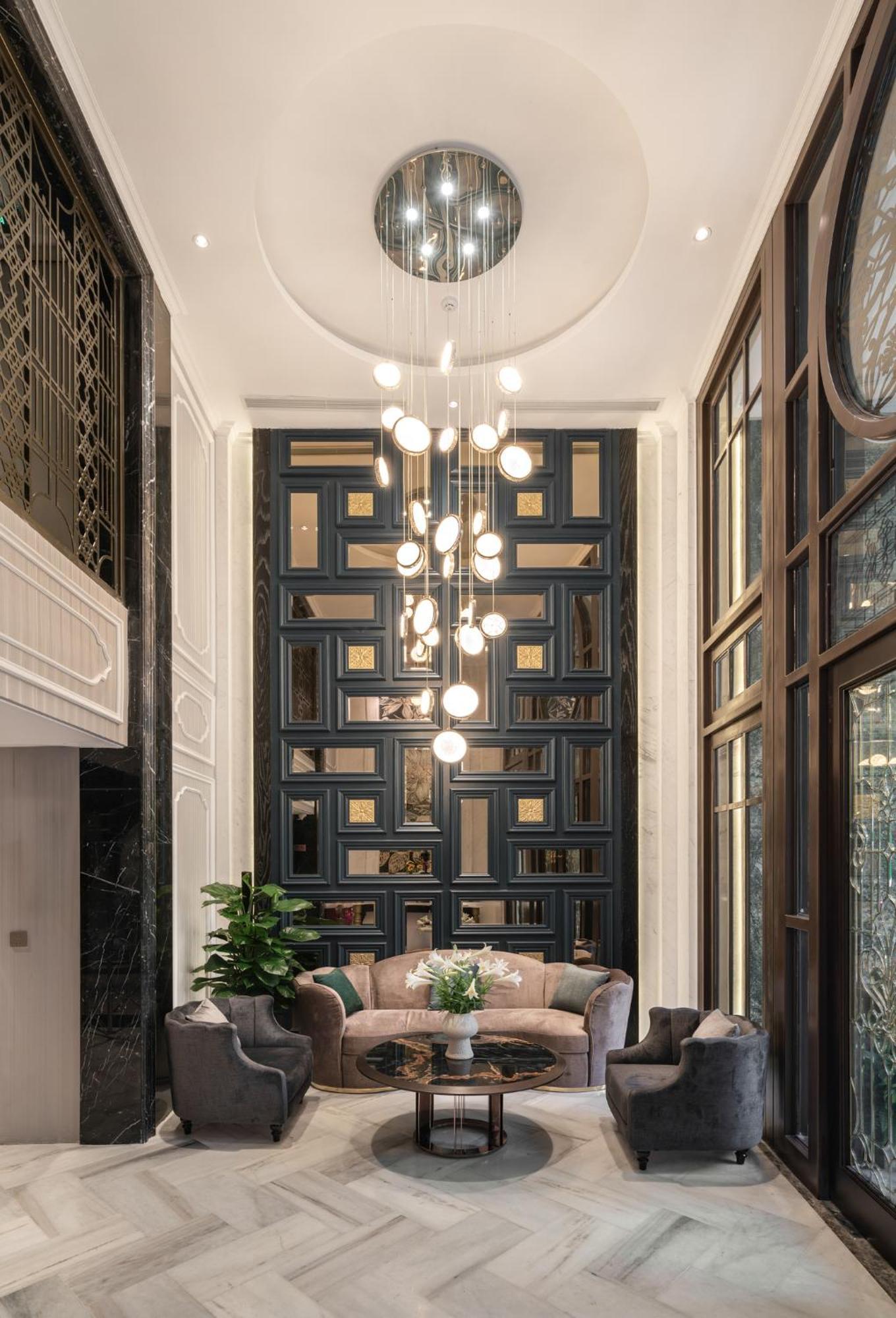 Hotel Luxe Paradise Premium Pham Hong Thai Hanoi