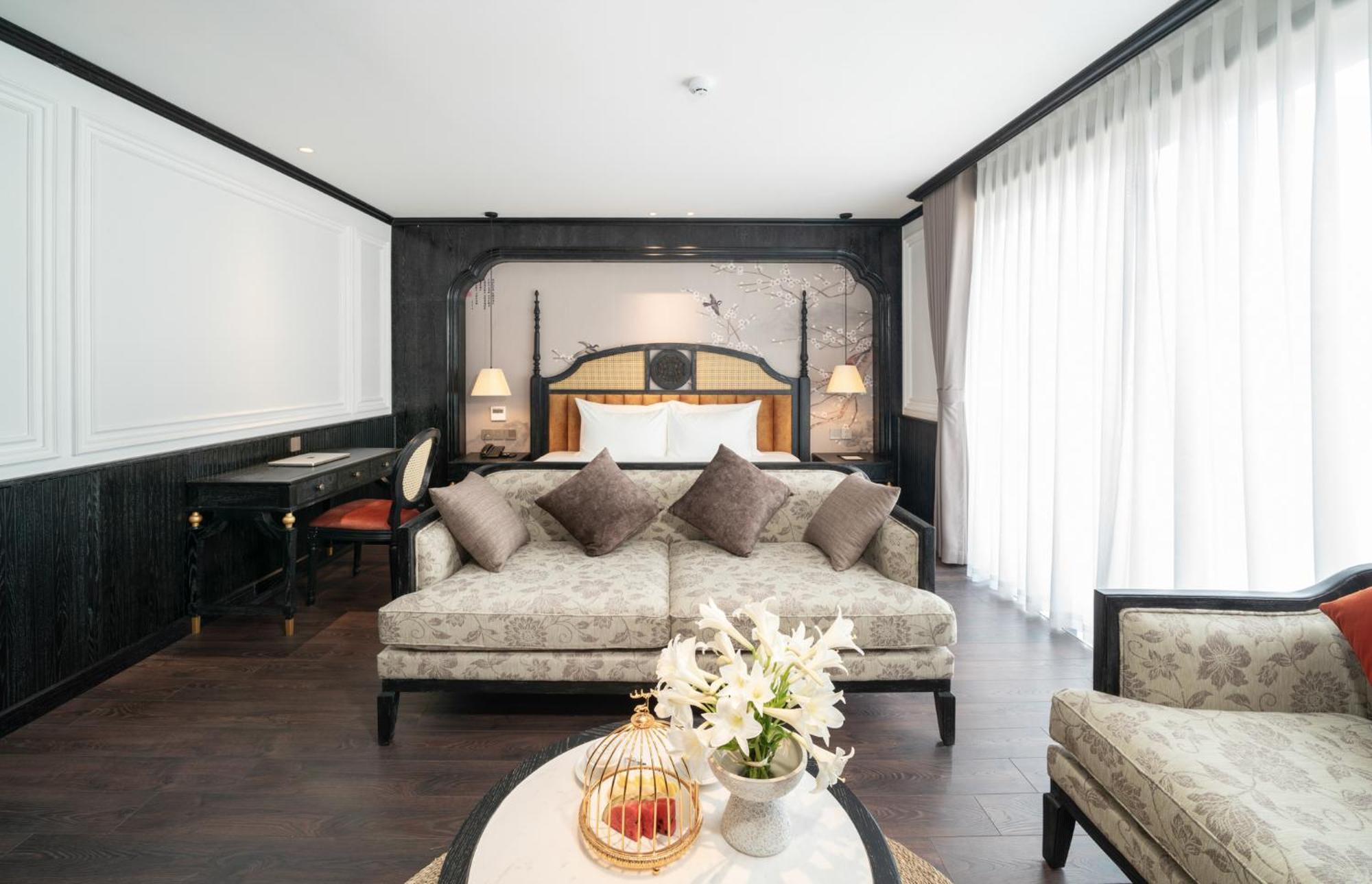 Hotel Luxe Paradise Premium Hanoi