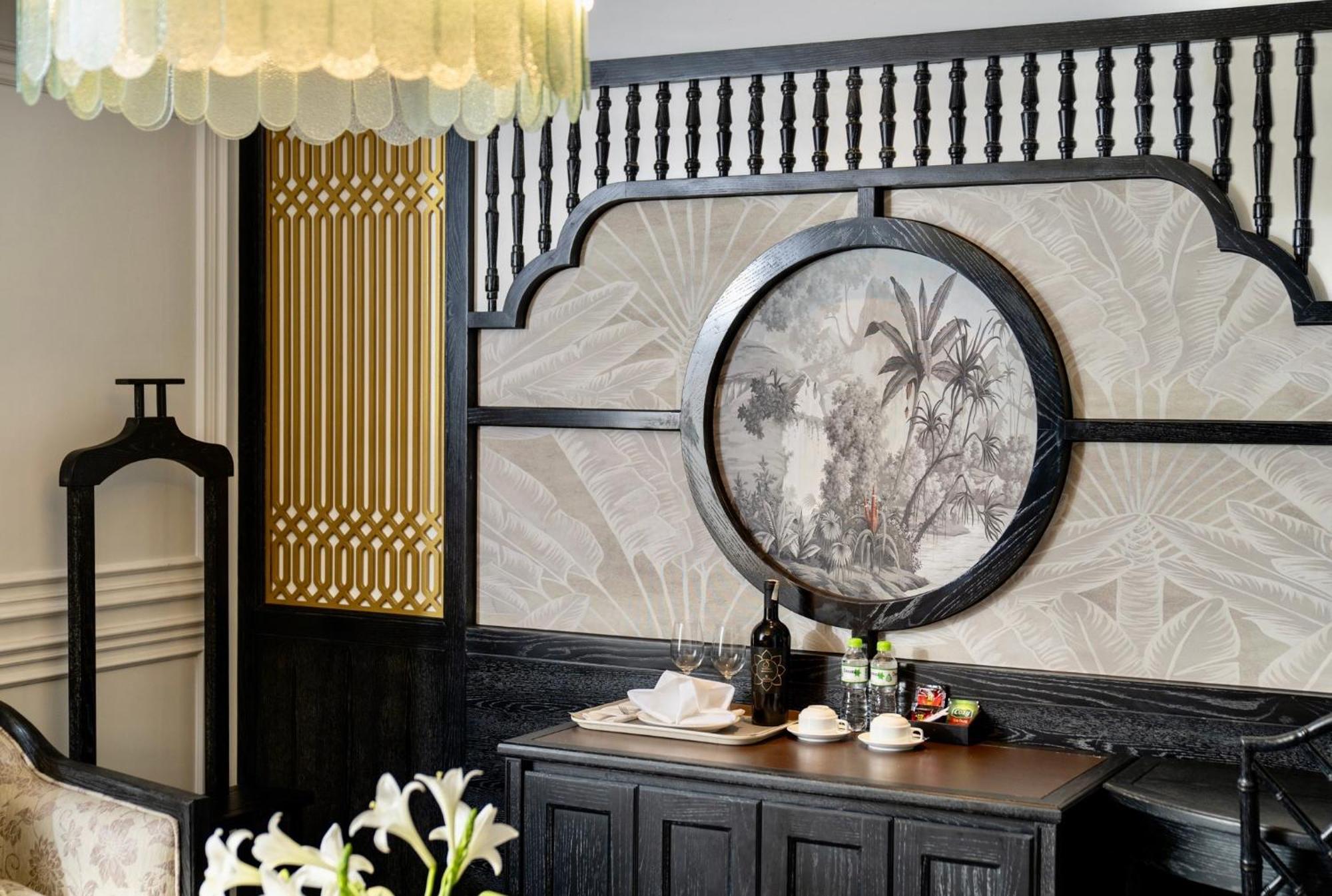 Luxe Paradise Premium Pham Hong Thai Hotel 4*
