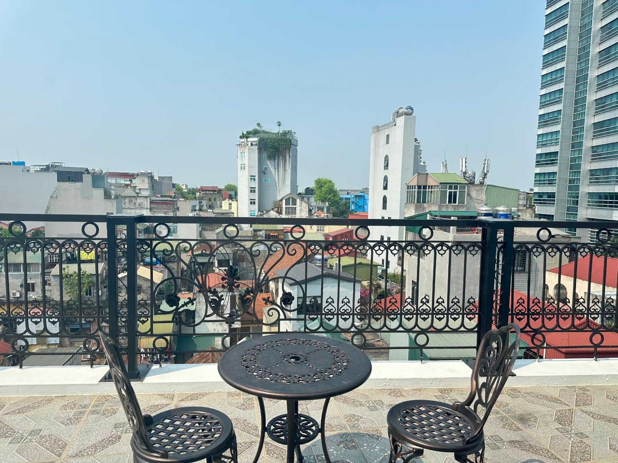 Hotel Luxe Paradise Premium Pham Hong Thai