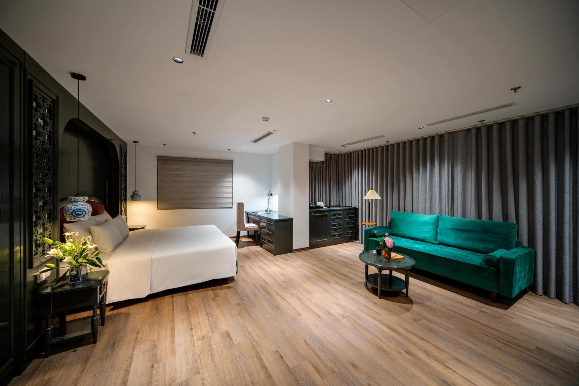 Eli Rina Khách sạn 4*