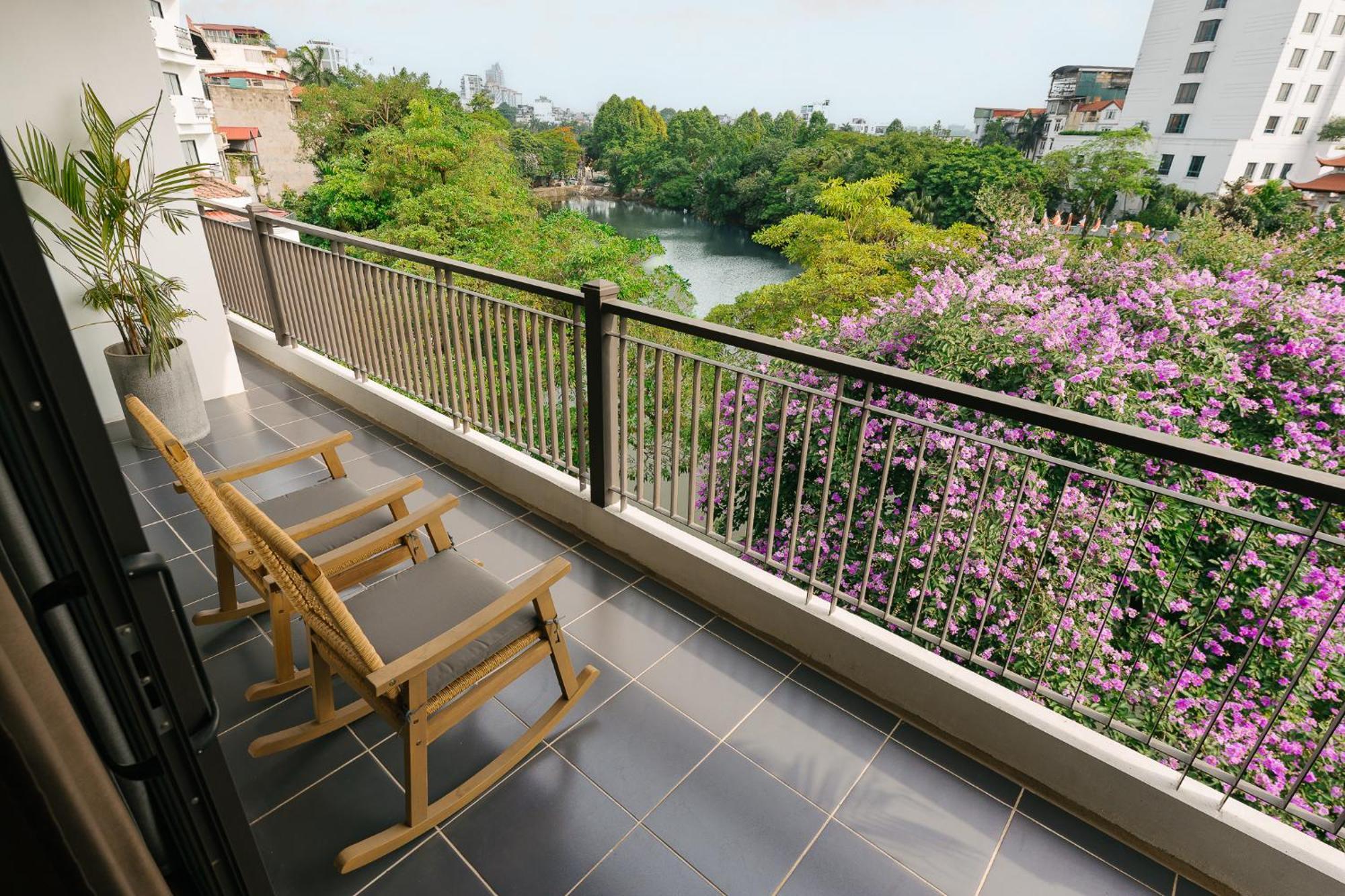Familia Westlake Premium Xuan Dieu Aparthotel Hanoi