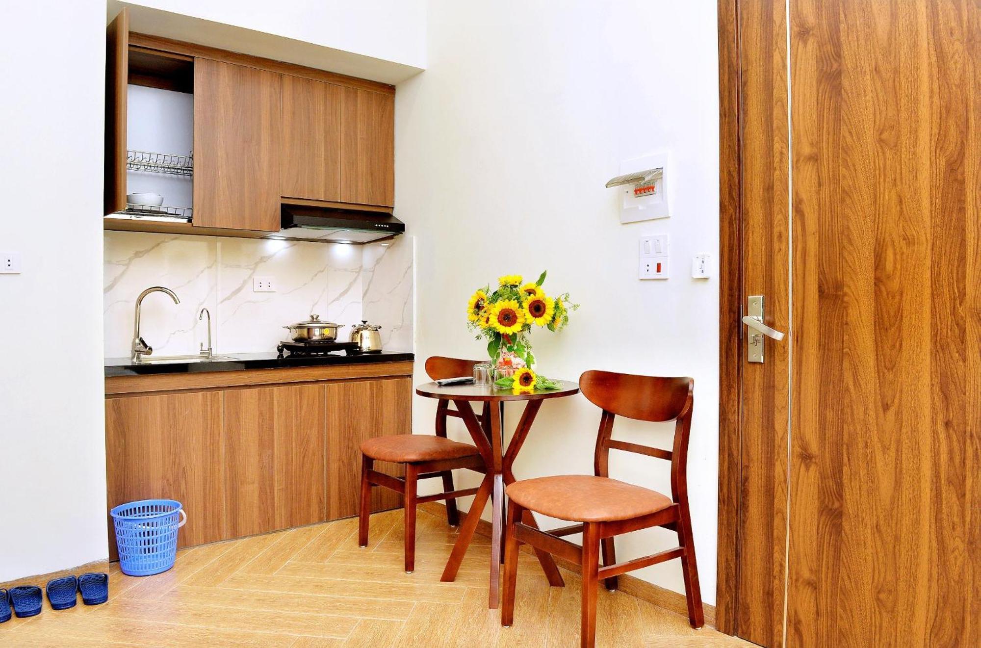 Era Apartment 158 Nguyen Khanh Toan * Hanoi