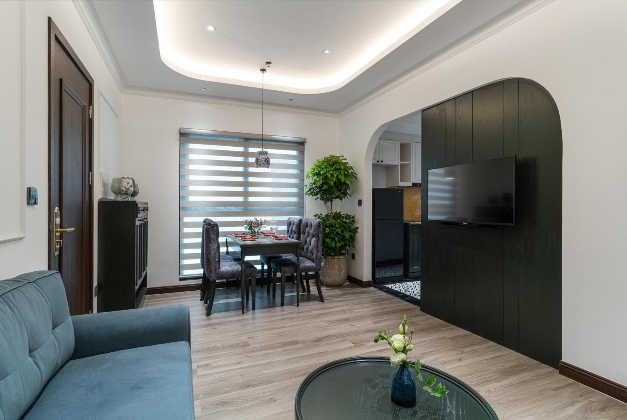 Eli Rina 4* Hà Nội