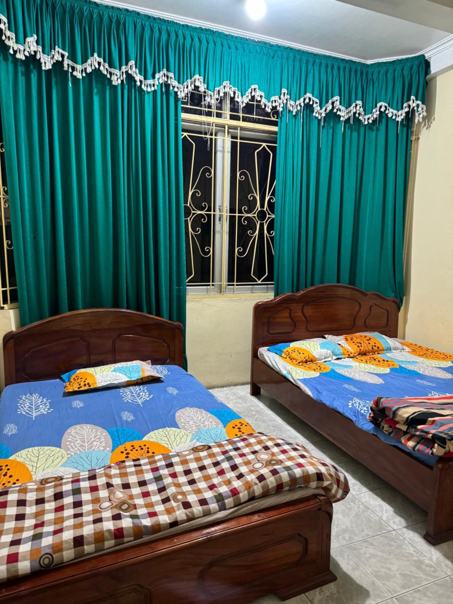 Nha Nghi Minh Quang 4*