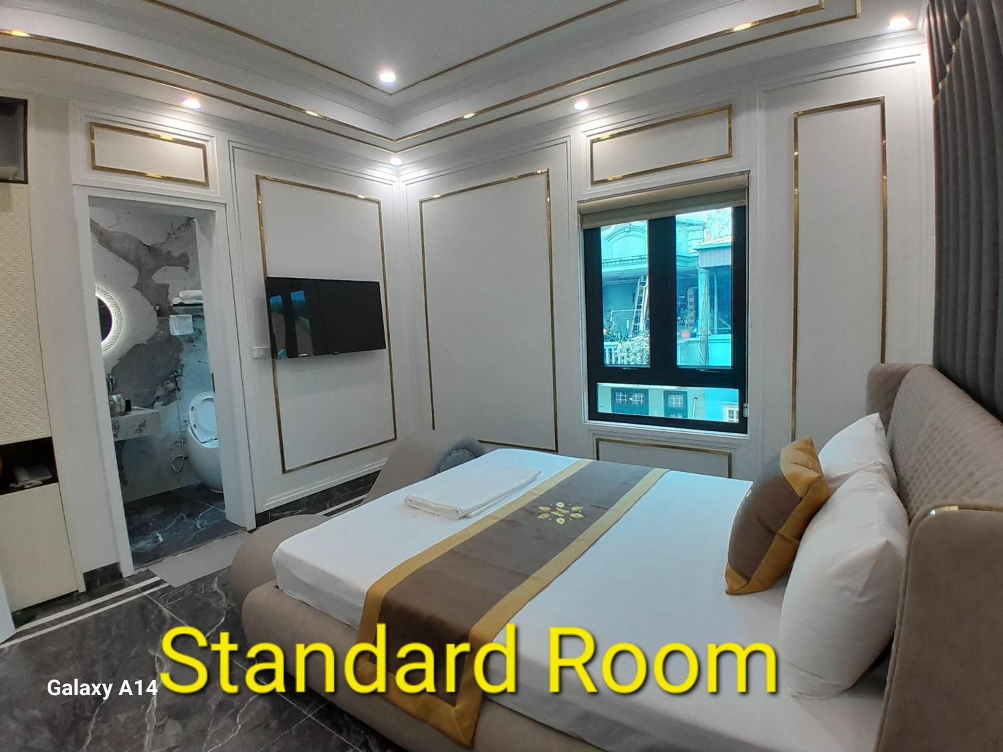 Bao Ngoc Dinh Cong Hotel