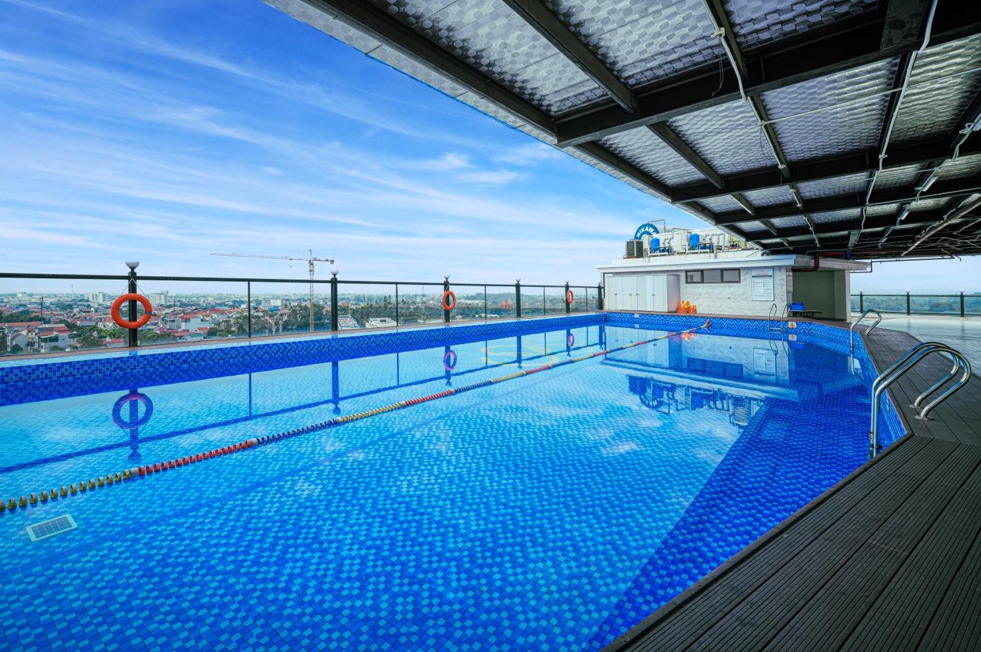 Norah Hotel *
