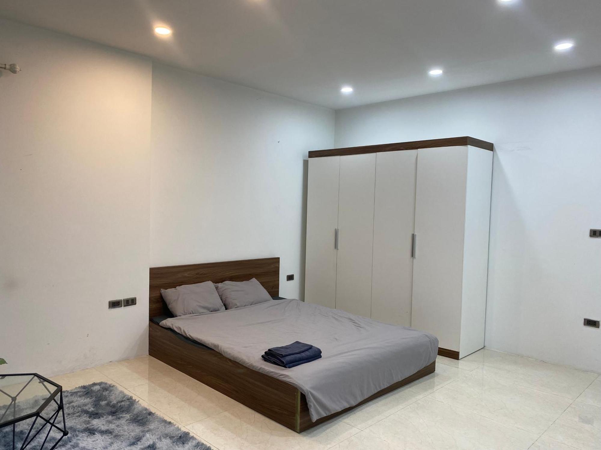 Mingo House Ba Dinh Guest house