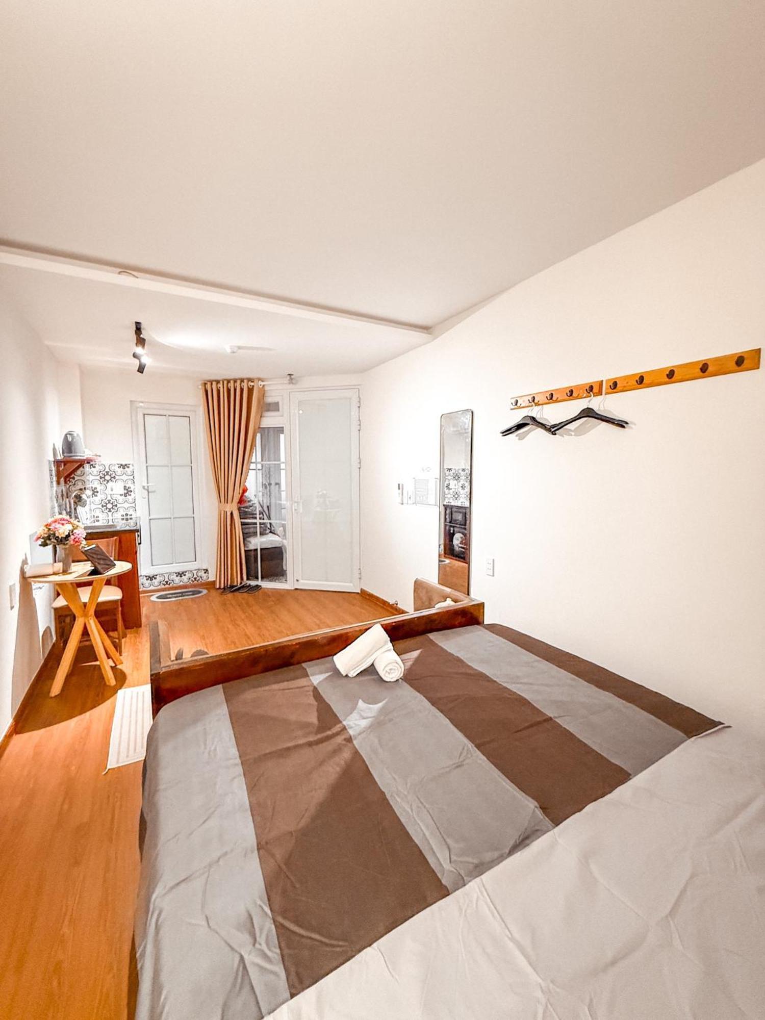 Homestay La Casa Di Dicembre 18 Hang Chao Hanoi