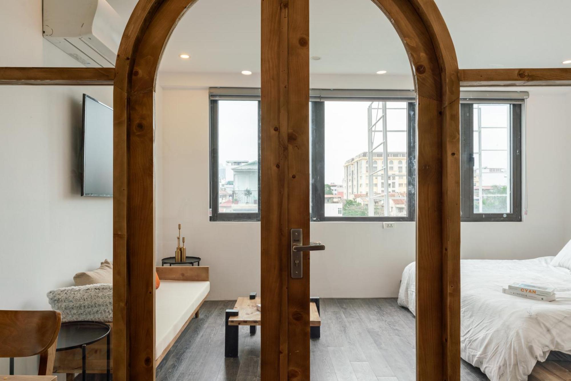 Apartment Train Street View- Amber-touched & Private Self-check-in *