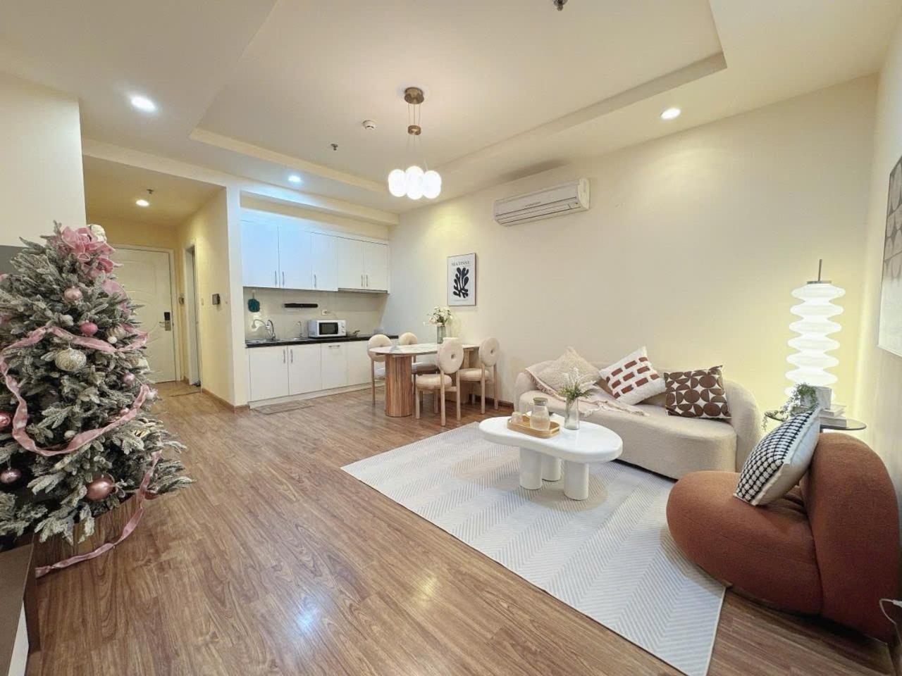 Palm House In Vinhomes Times Apartment