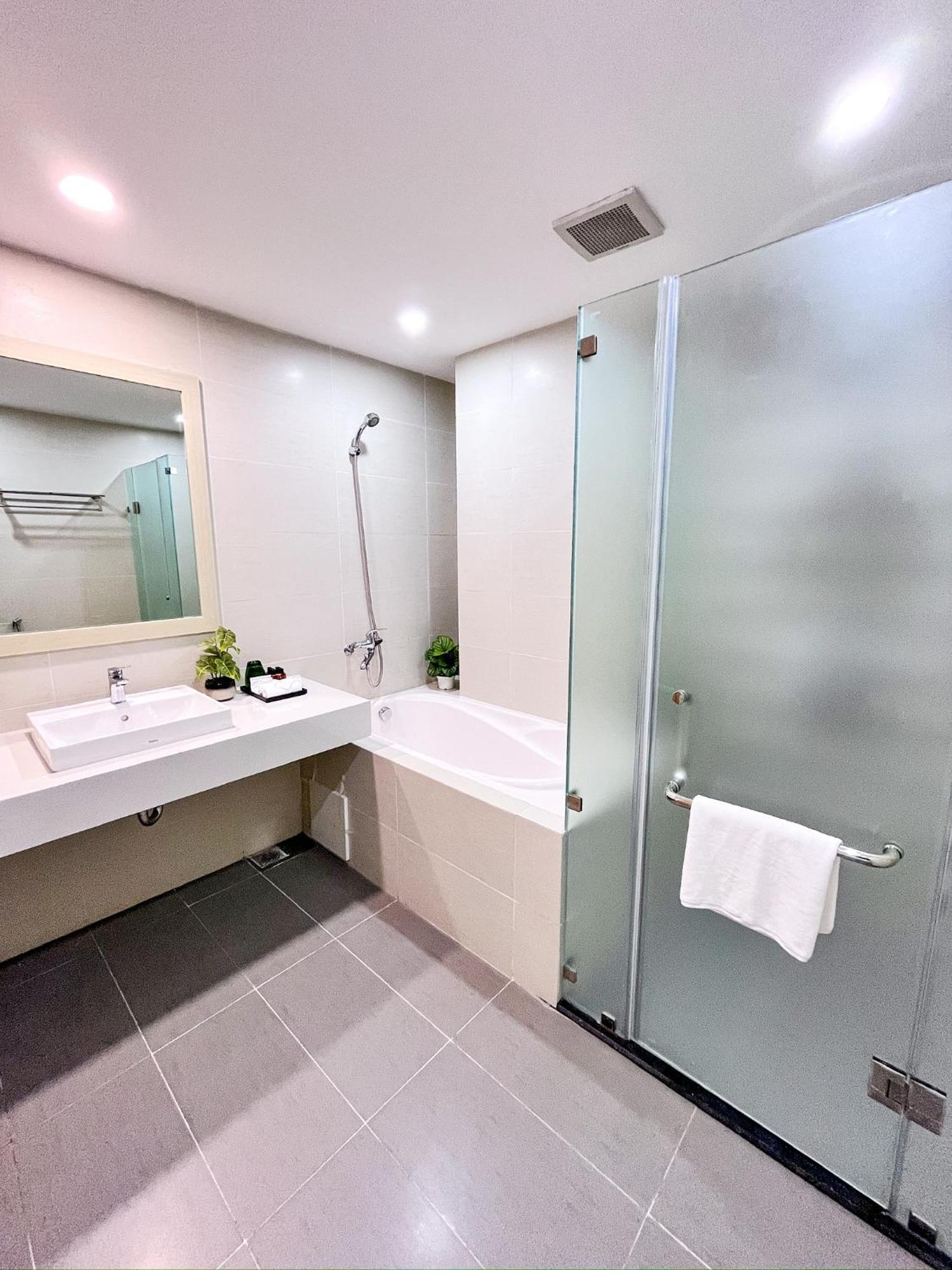 The Setai Linh Lang By Xoi Residences Apartment Hanoi