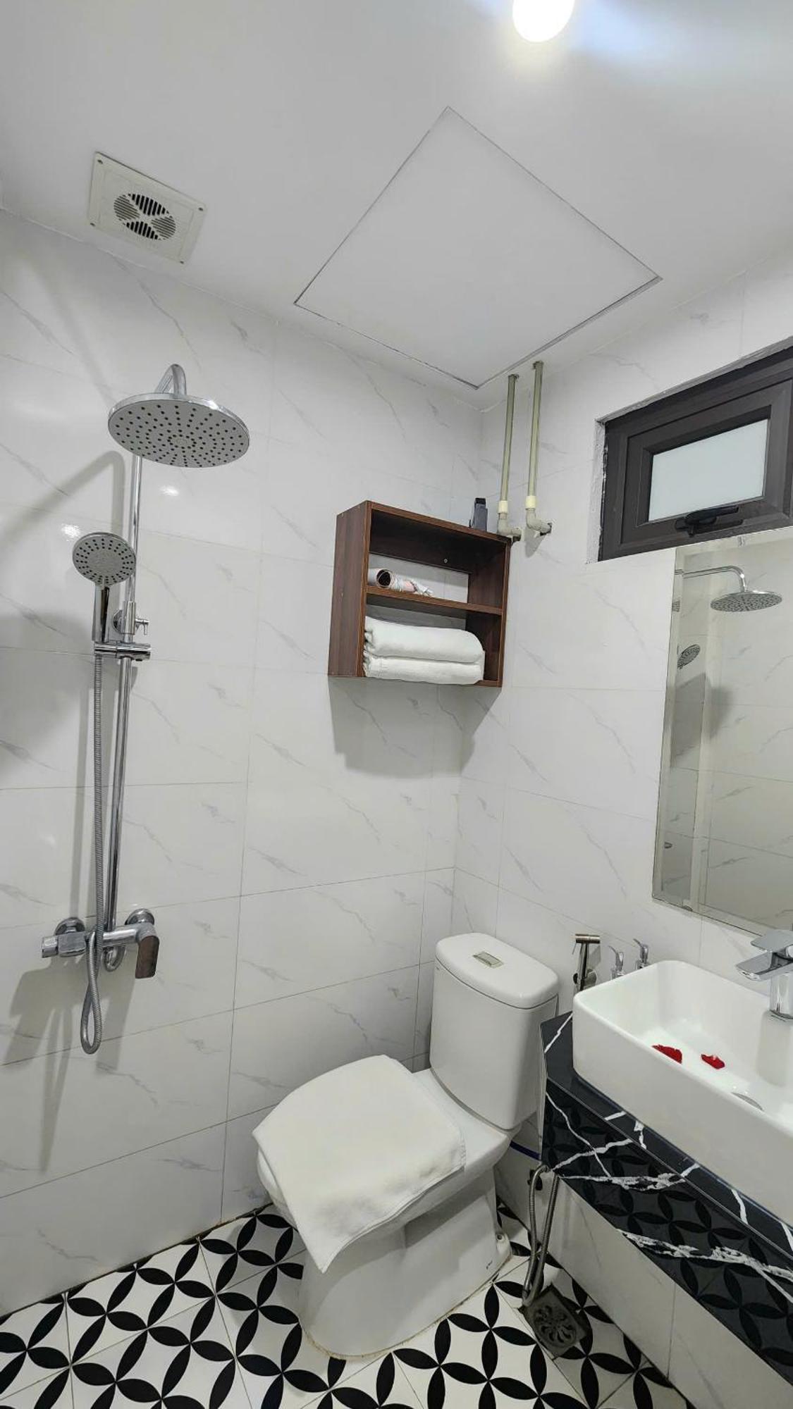 Hotel The Ambery Boutique & Travel Hanoi