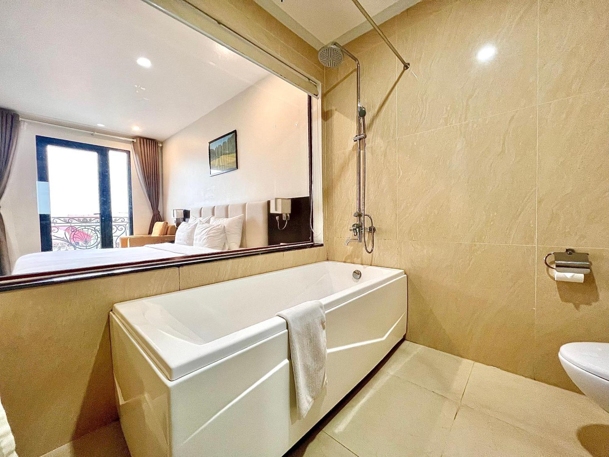 Hotel Paragon Noi Bai & Pool Hanoi