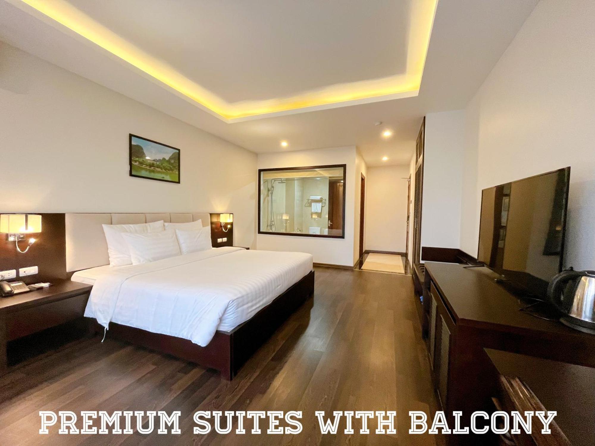 Paragon Noi Bai & Pool Hotel Hanoi