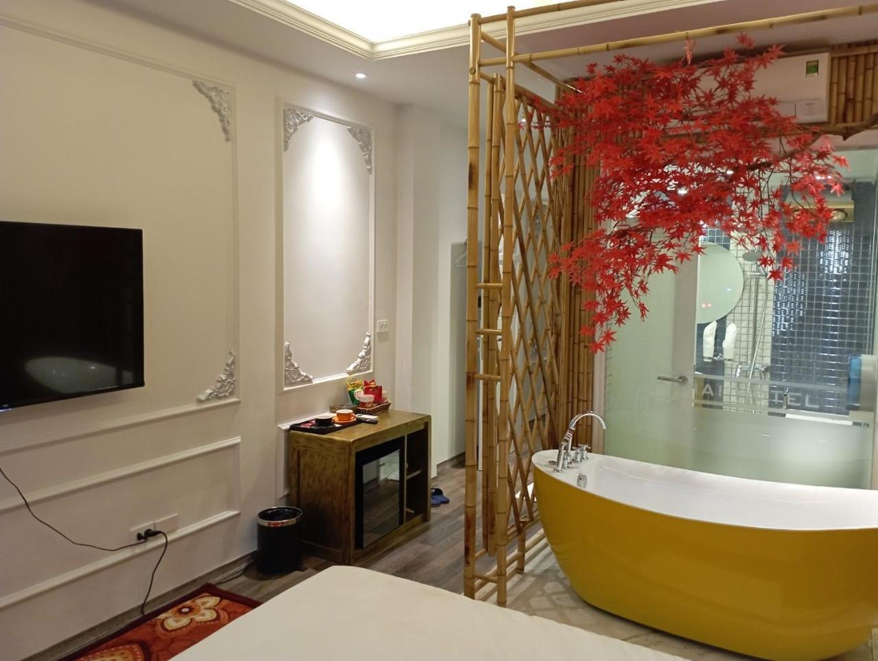 Mai Hotel 3*