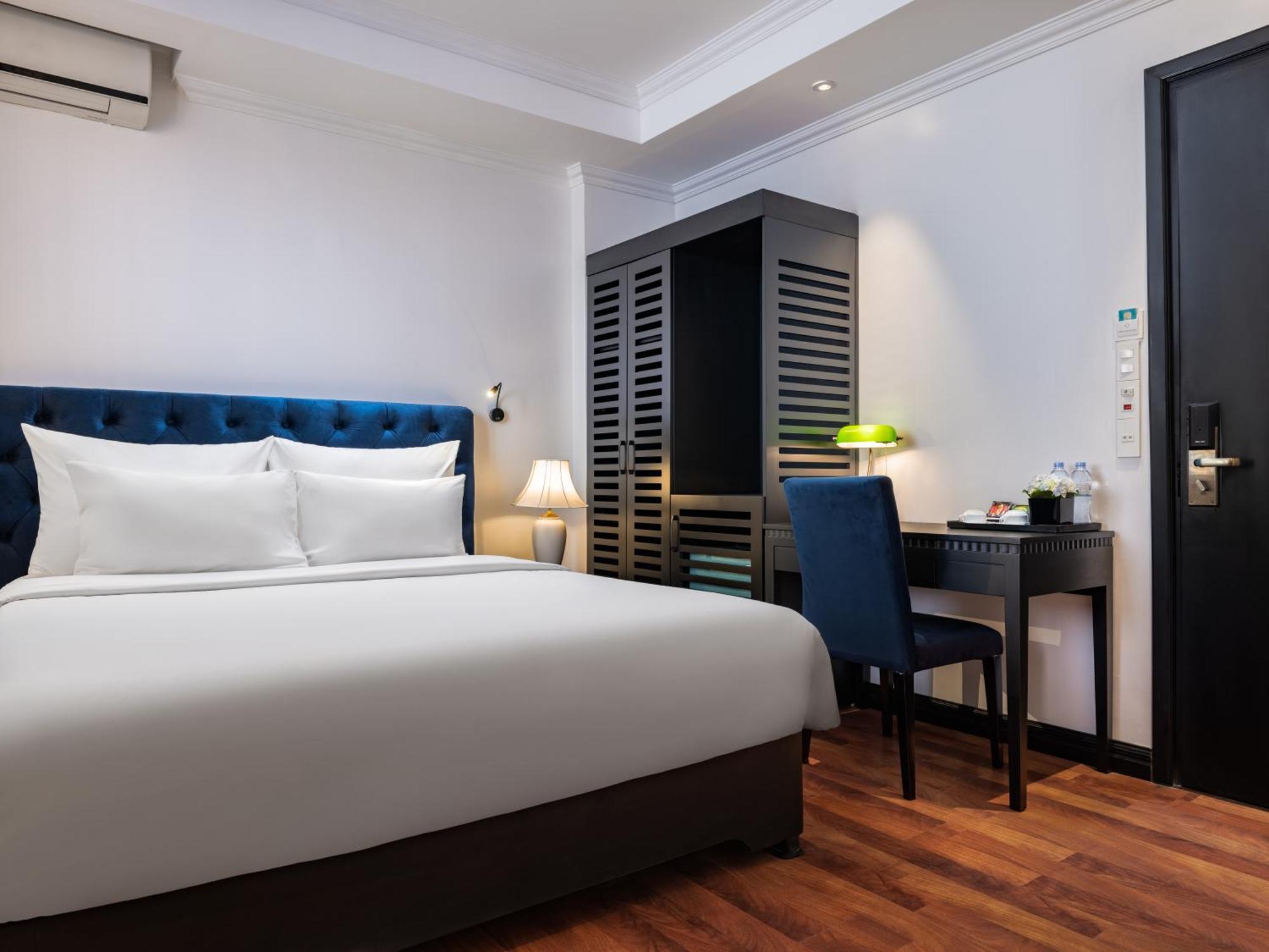 Hotel The Flower Boutique & Travel