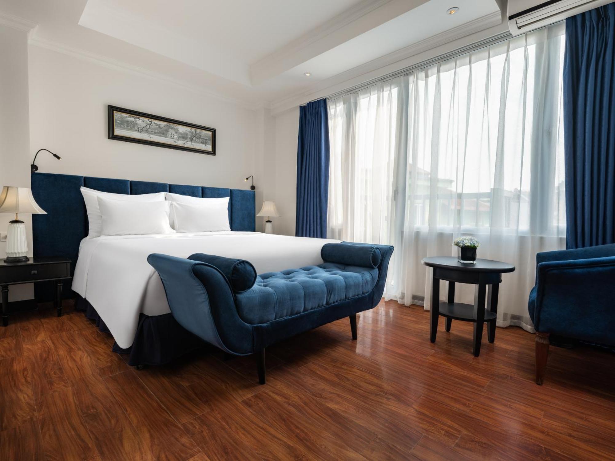 Hotel The Flower Boutique & Travel