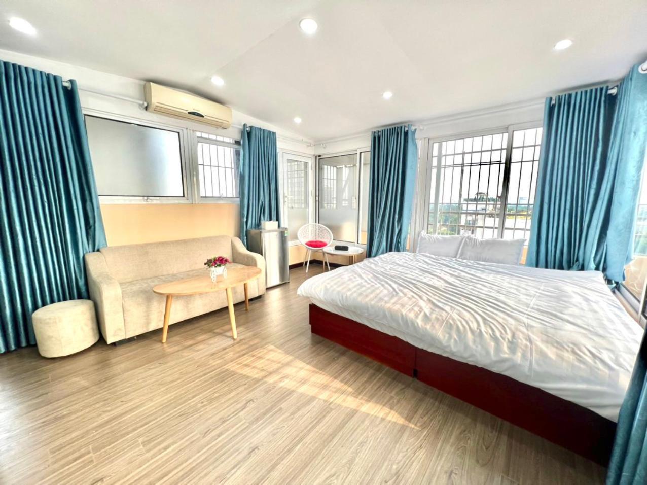 T - Hotel 4*