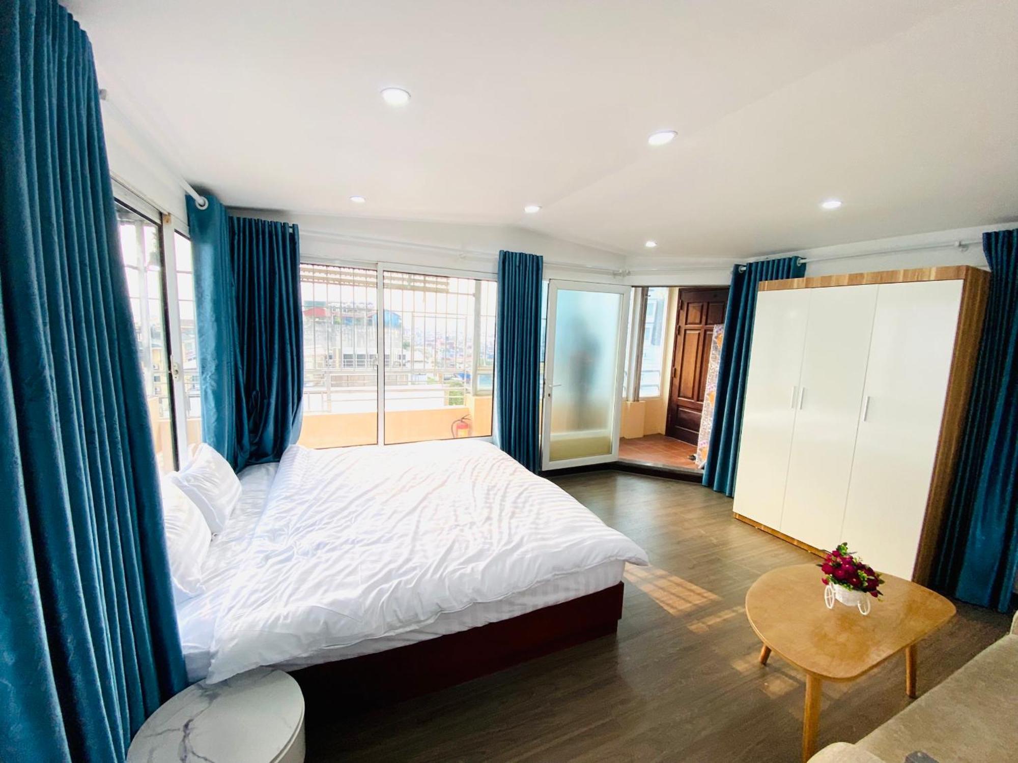 T - Hotel 4*