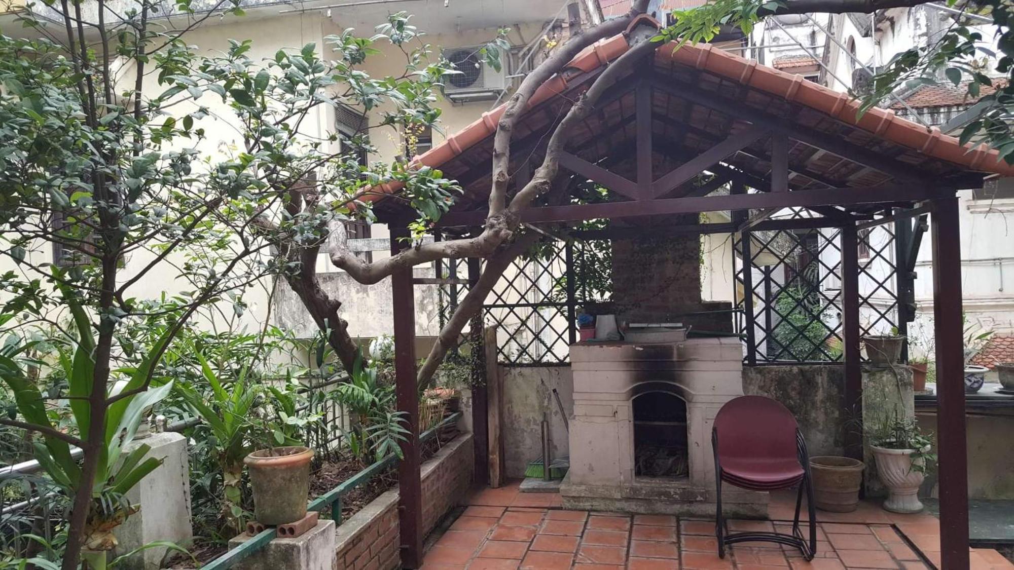 Khách sạn hẻo lánh Price Ho Tay With Garden & Pool For Long