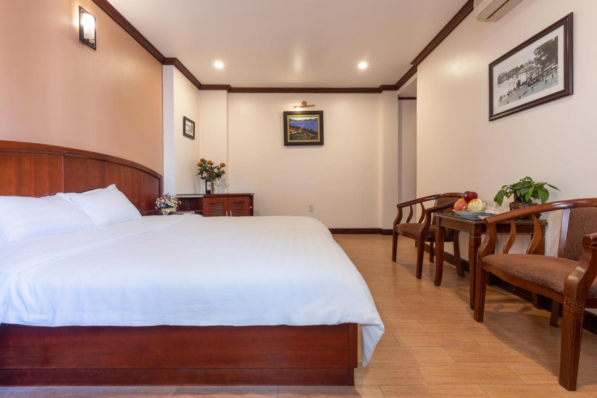 Hotel T - 4*