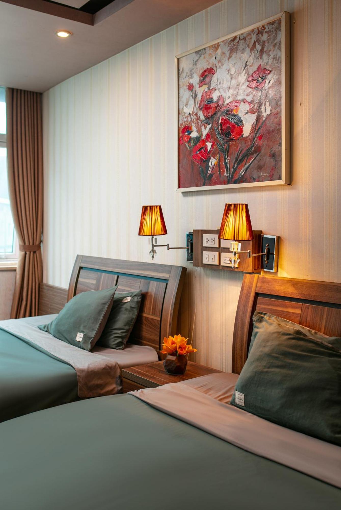 Muoi & Hotel