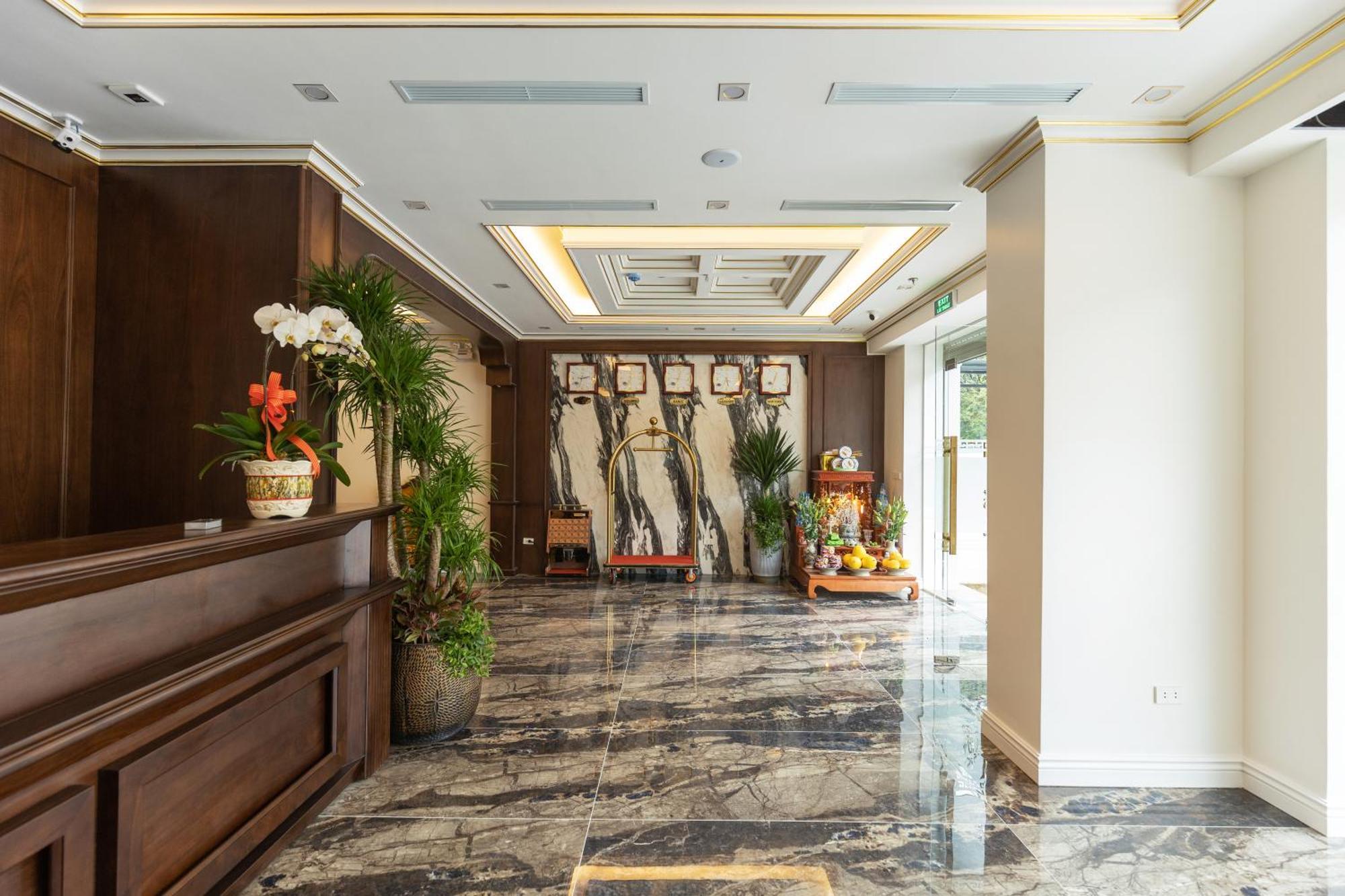 Royal Duong Noi Hotel