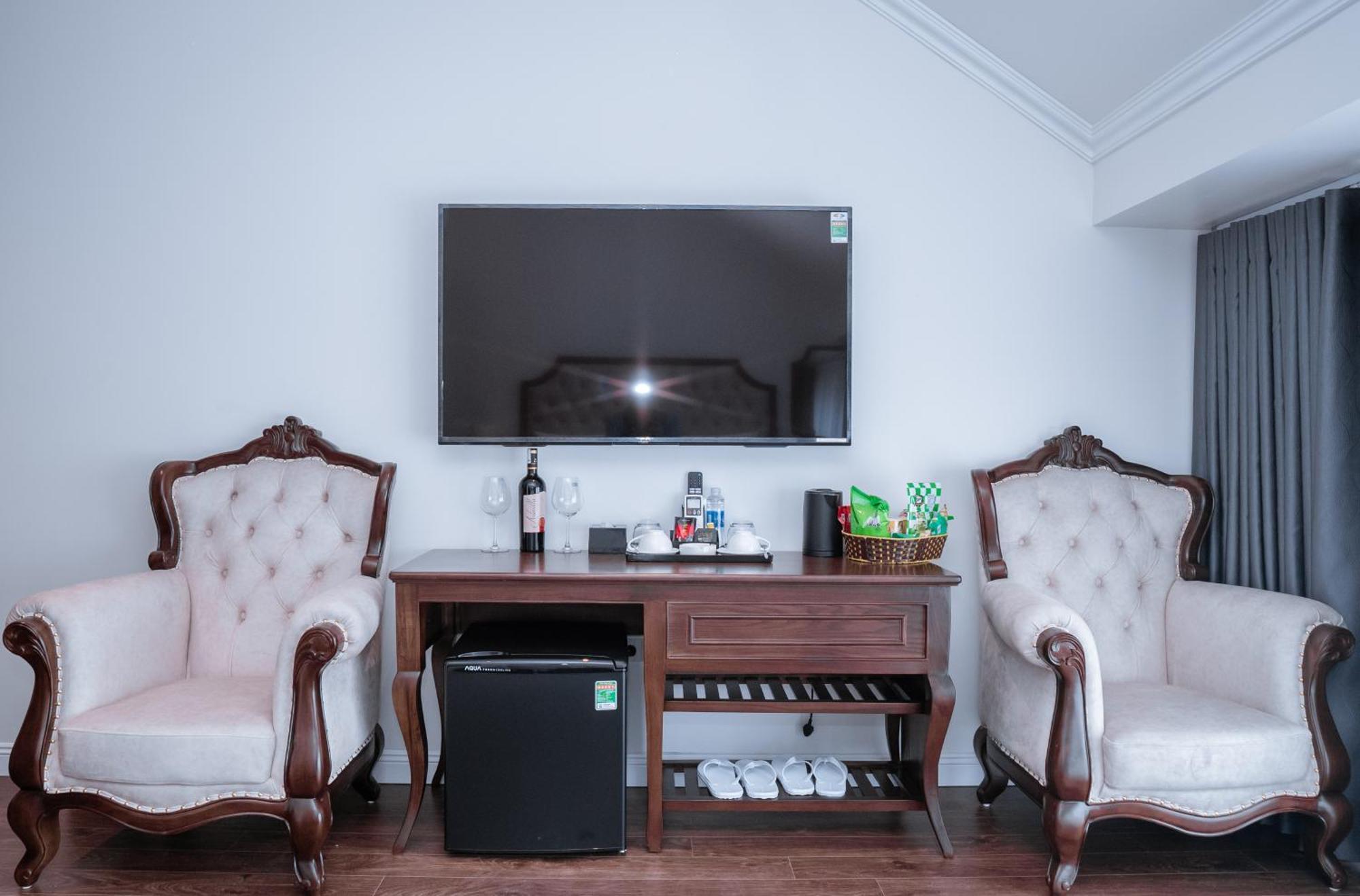 Royal Duong Noi Hotel 3*